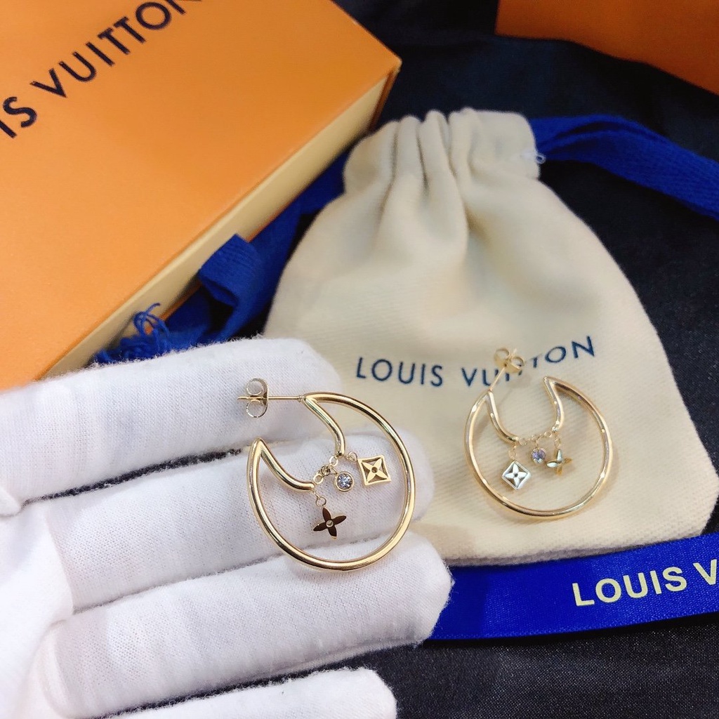LOUIS VUITTON Khuyên Tai Tròn Bằng Thép Titan In Logo LV Thời Trang
