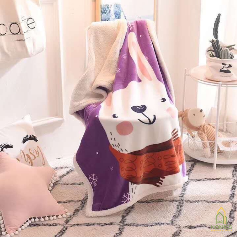 Chăn Lông Cừu HOMIES Bedding &amp; Décor 2 Lớp Cho Bé Đến Trường Họa Tiết Đa Dạng - Kích Thước 1m x 1m4