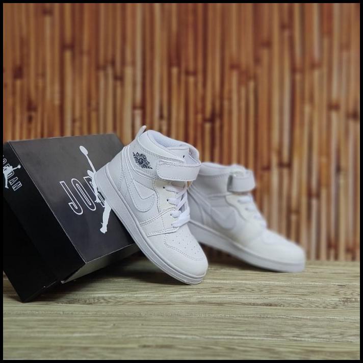 Giày Thể Thao Nike Air Jordan 1 Màu Trắng Thời Trang Cho Bé Size 21-35