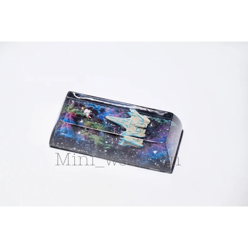 Nút bàn phím cơ phi hành gia + tàu vũ trụ.Keycap resin galaxy.Keycap Artisan