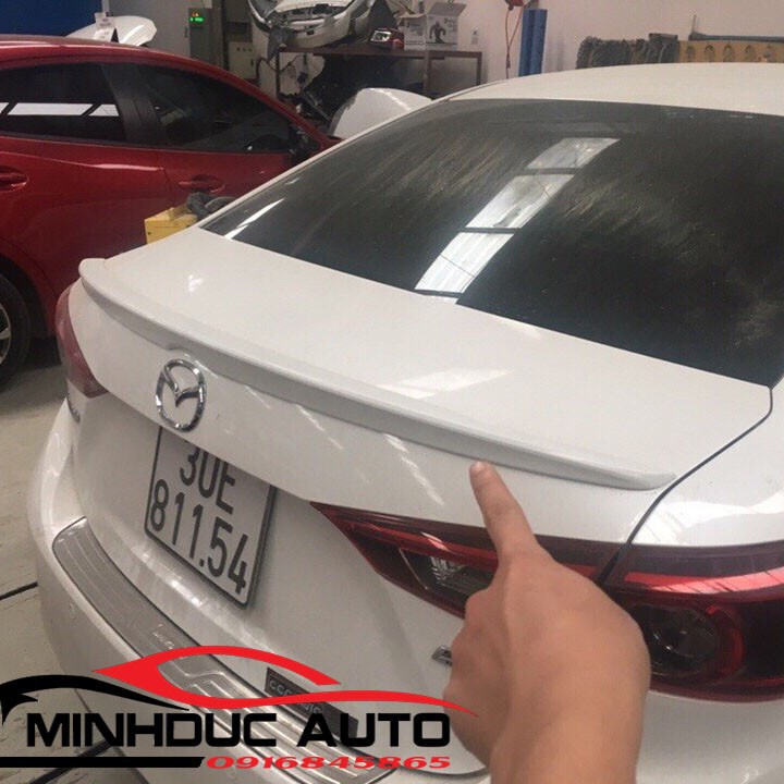 ĐUÔI GIÓ LIỀN CỐP MAZDA 2 SƠN SẴN