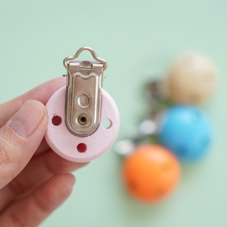 KẸP TI GỖ TRÒN CHO BÉ