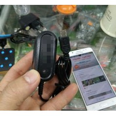 Sạc chân kim Nokia  và  chân  sạc  8600
