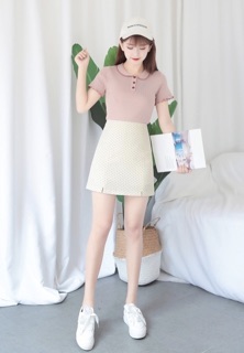 Chân váy chấm bi