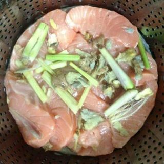 Ruốc cá hồi cho bé nhà làm