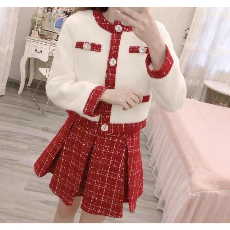 Set áo khoác lông kèm chân váy bên trong trần thêm lớp bông ấm