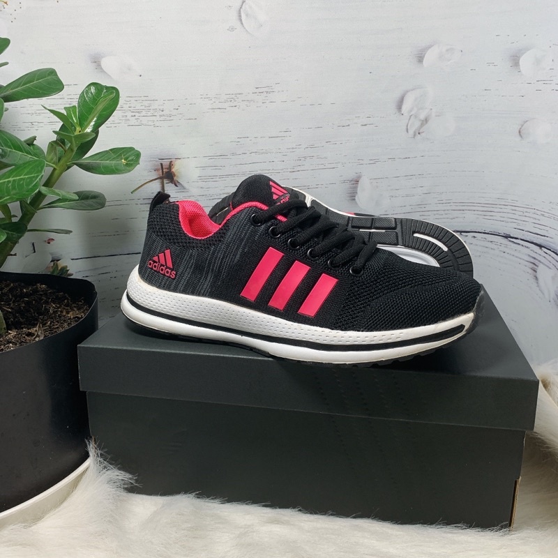 Giày thể thao nữ êm nhẹ 469