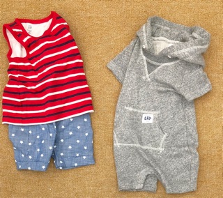 Romper đùi Babygap