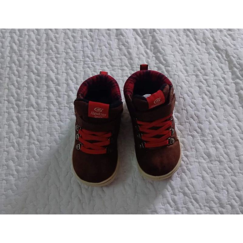 đầm c.Hoàng Yến