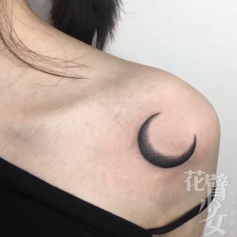 Hình Xăm Dán Họa Tiết Mặt Trăng Đen Cá Tính Chống Thấm Nước Siêu Bền