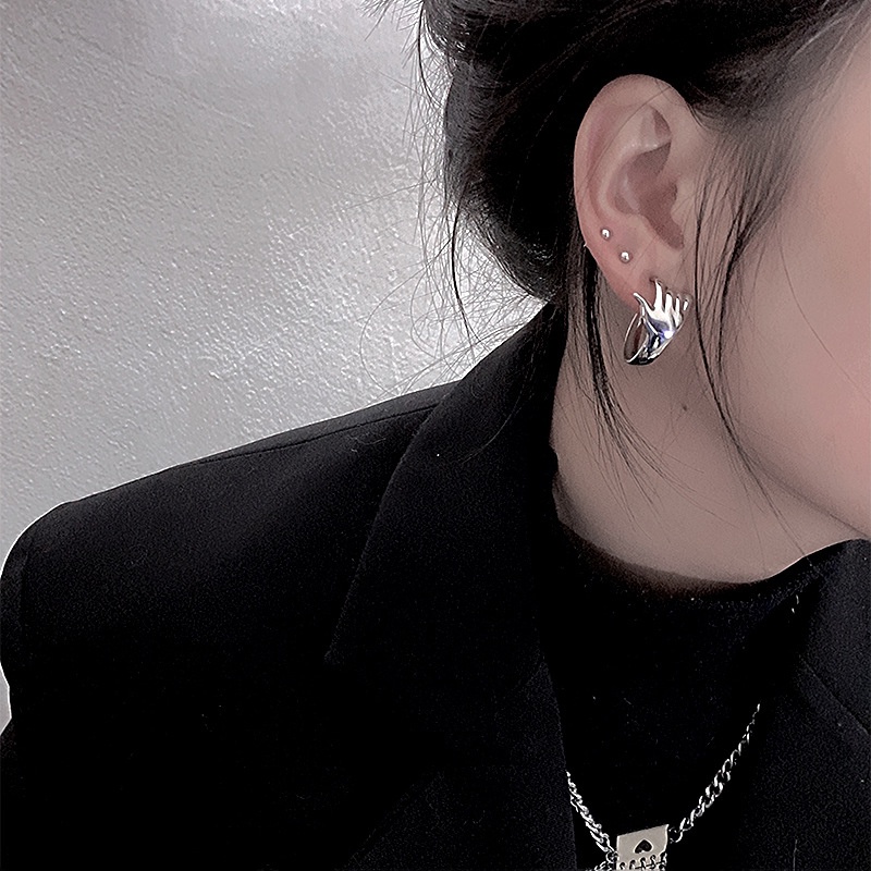 Khuyên Tai Hình Móng Vuốt Năm Ngón Tay Phong Cách Thời Trang Unisex F774