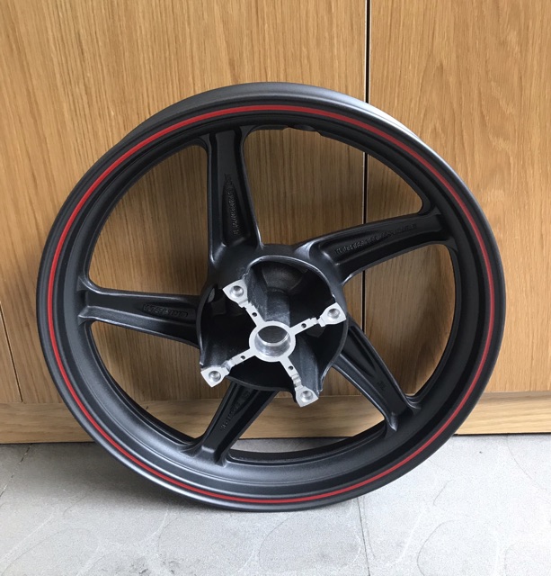 Mâm 5 cây kiếu Ý cho SH Việt