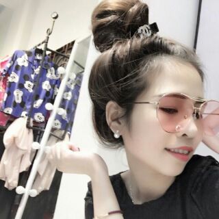 Kính thời trang v cắt siêu đẹp