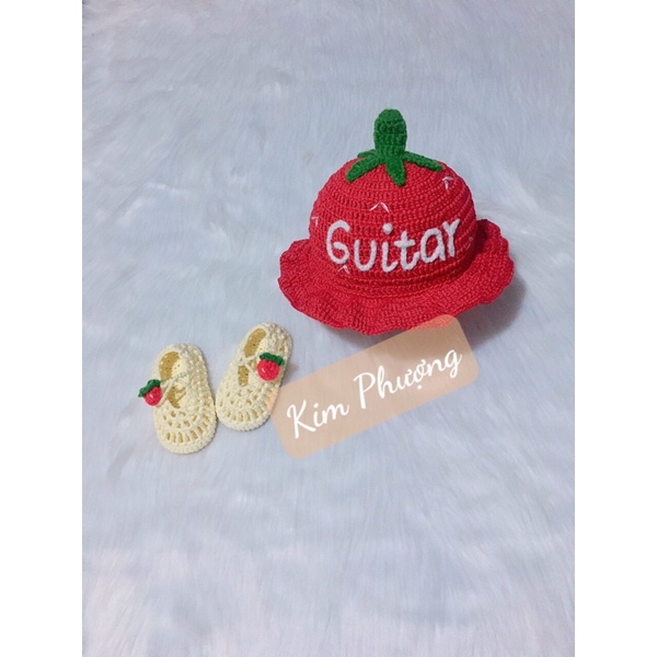 mũ giày thêu tên bé gái dâu