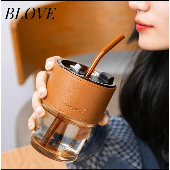 Cốc thuỷ tinh vỏ da có nắp và ống hút, ly uống nước đẹp dung tích 450ml Gorgous màu hổ phách sang trọng