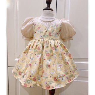 Váy hè bé gái💕𝑭𝑹𝑬𝑬𝑺𝑯𝑰𝑷💕Váy Cho Bé Gái màu vàng họa tết đơn giản, dáng tay bồng và cổ lá sen đẹp