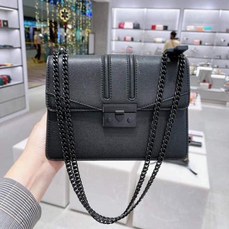 Túi cnk đeo chéo khoá vuông tag đen quỳnh