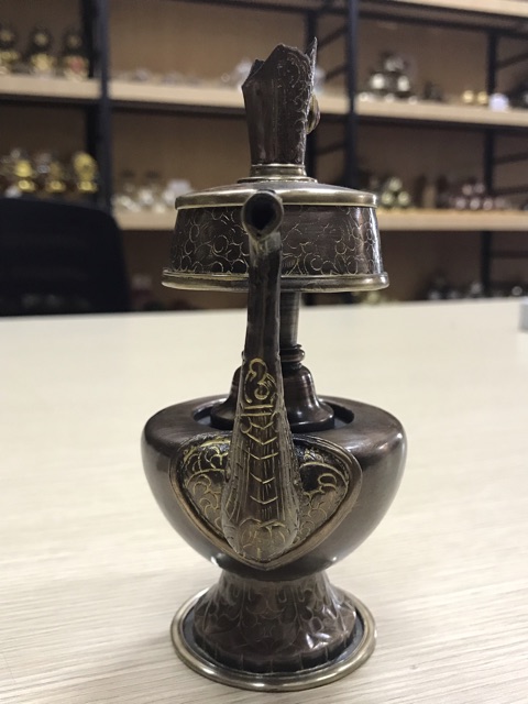 Bình sái tịnh đồng Nepal - Vẽ vàng