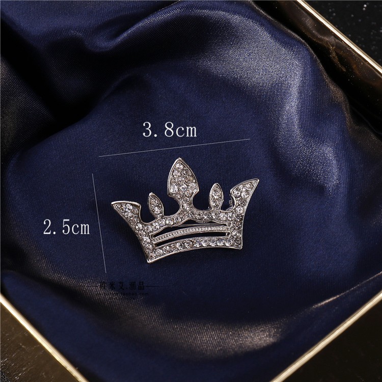 Ghim cài áo Vest Nam Lapel Pin Vest nam thời trang hình vương miện đính hạt đá GH-220 {Phụ kiện Vest Nam - AdamZone}
