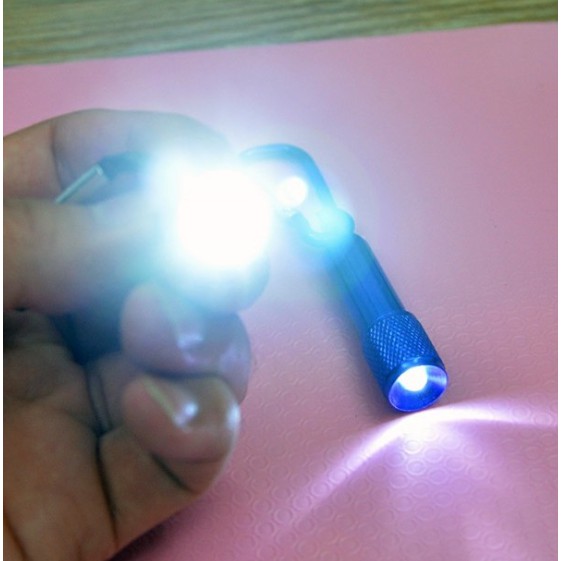 Móc khóa đèn pin siêu sáng