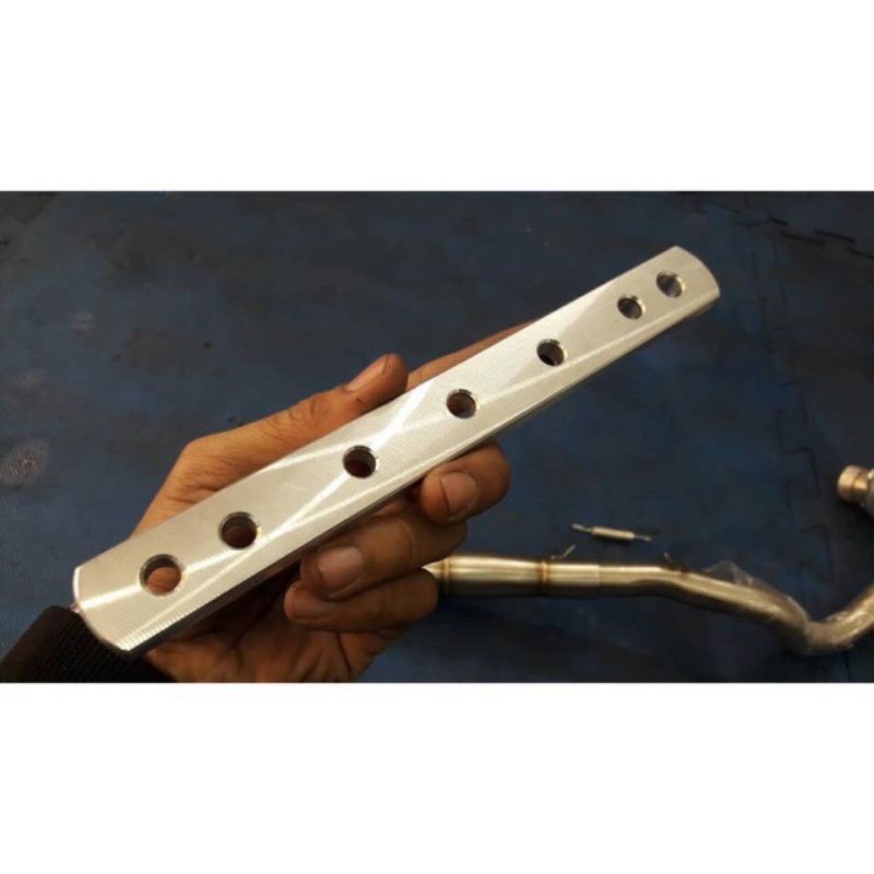 pass nhôm cnc treo pô