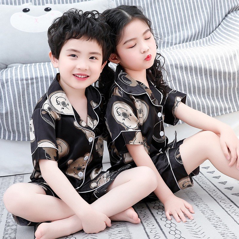 Đồ Ngủ Nhà Cộc Tay In Chờ Neo, Bộ Pijama Chất Lụa Cao Cấp Cho Bé Trai Và Bé Gái Từ 7 - 28kg