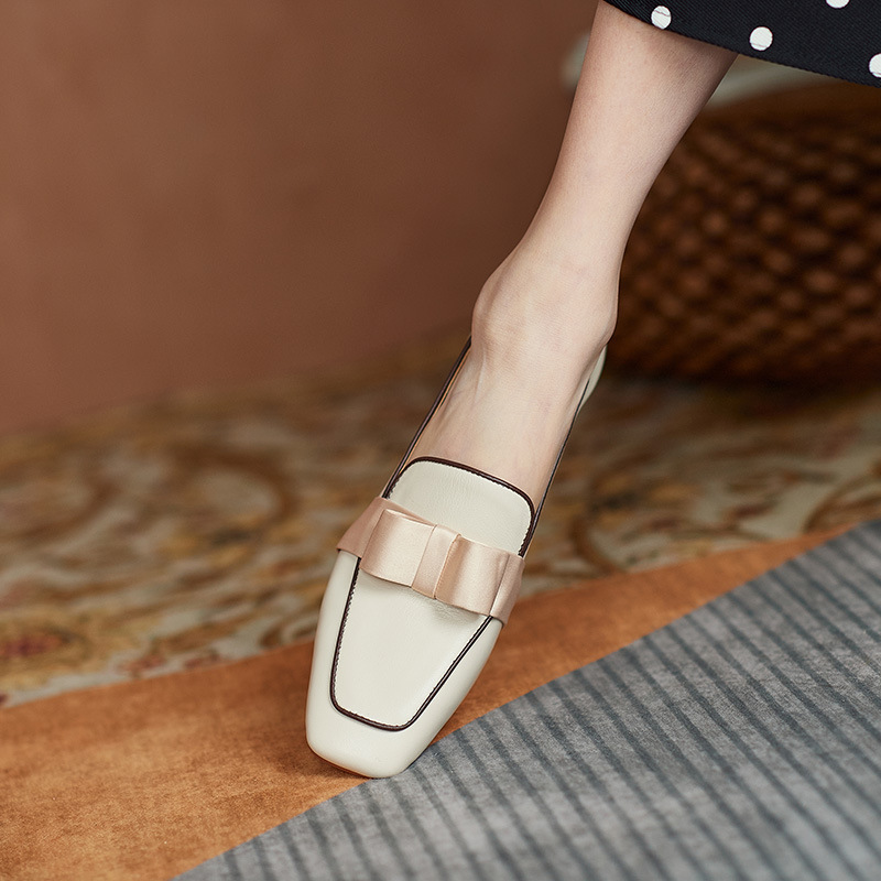 Giày cao gót da mũi vuông đính nơ nhỏ phong cách Anh Quốc retro thời trang mùa xuân mới dành cho nữ
