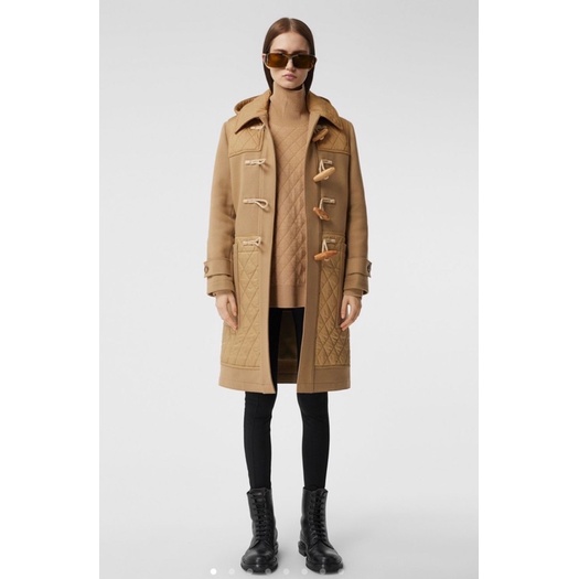 Áo khoác dạ nữ có mũ dáng dài khuy sừng thương hiệu thời trang cao cấp Burberry BBR