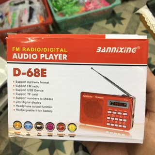 đài FM D-68E tặng usb8gb