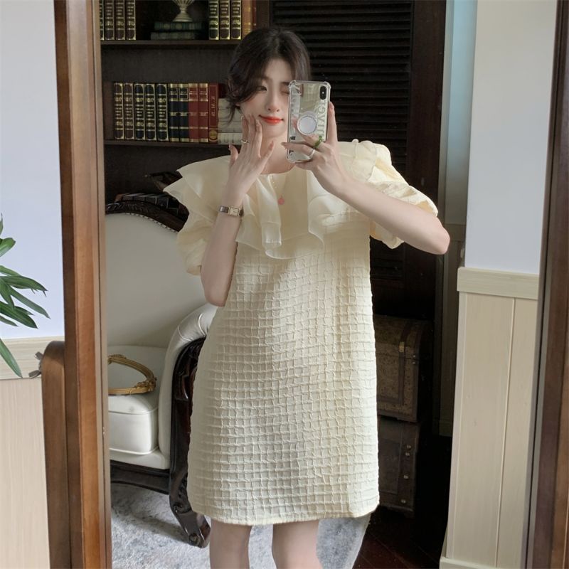 Đầm babydoll cổ bèo voan