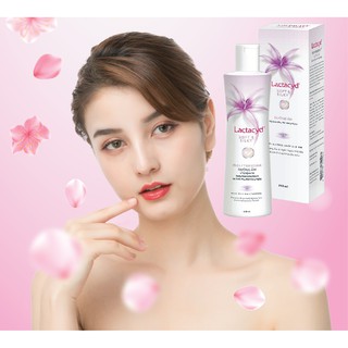 🍀Dung dịch vệ sinh phụ nữ Lactacyd Confidence - 150ml