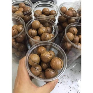 Macca sấy nứt hạt