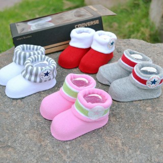 Tất Converse cho bé sơ sinh