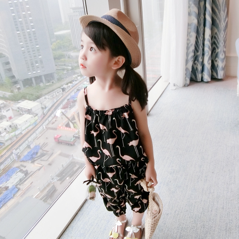 Bộ Áo Camisole In Hình Hồng Hạc + Quần Lửng 3 / 4 Xinh Xắn Cho Bé Gái