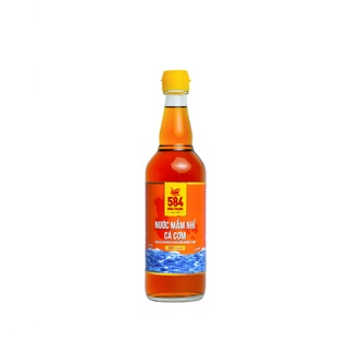 Nước mắm Nhỉ Cá cơm 584 Nha Trang 30 độ đạm - Chai thủy tinh 510 ml