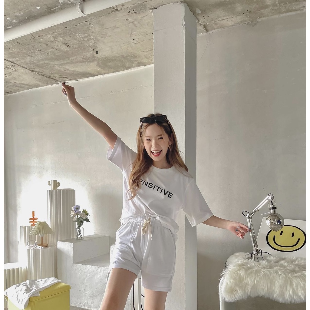 Áo Thun SENSITIVE 1SECOND Chất Liệu Cotton 100%. Kiểu Dáng Unisex Form Rộng | BigBuy360 - bigbuy360.vn