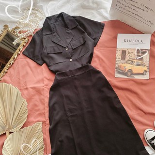 Set áo crop đen cổ bẻ + chân váy midi