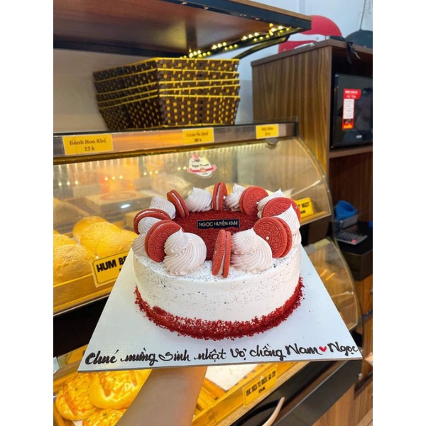 Orreo Red Velvet trang trí bánh sinh nhật, ăn trực tiếp