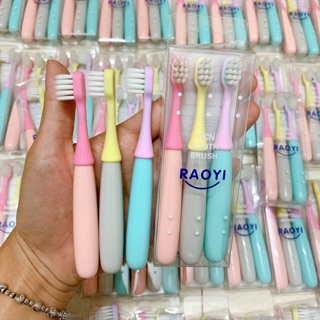 Bàn chải đánh răng trẻ em xuất nhật ( 6c như hình)