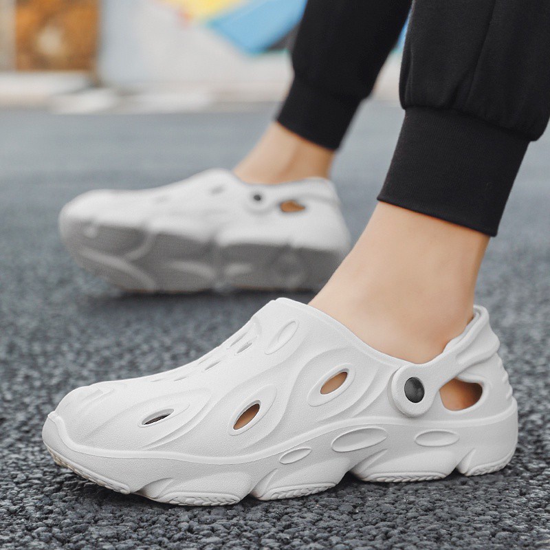 Xăng đan đi biển JINTOHO màu đen thoáng khí chống thấm nước có size lớn 40-48 thời trang mùa hè cho nam giới