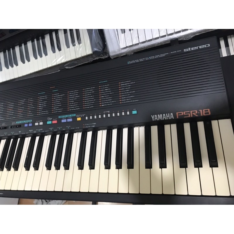 Đàn nội Địa Nhật Yamaha PSR -18 giá rẻ . âm thanh hay . đầy đủ chức năng . bảo hành 12 tháng