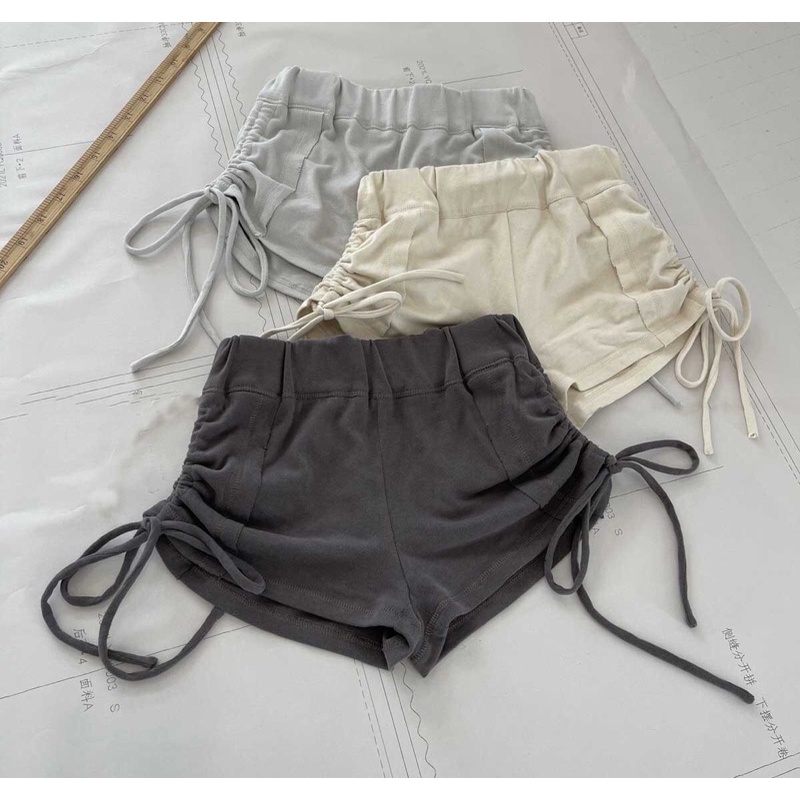 Quần short / đùi nữ Chun rút 2 bên cực Chất , Ngầu