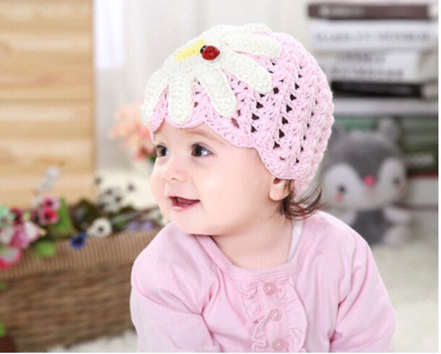 Nón len bé gái hình hoa