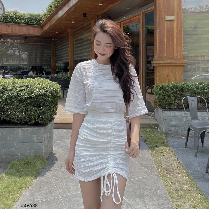 Set Áo Trơn - Váy Rút Dây- Vải Xốp Ren