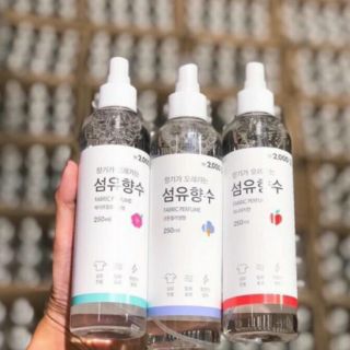 Xịt thơm quần áo Hàn Quốc - Fabric Pergume 250ml