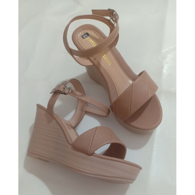 Sandal đế xuồng 9p