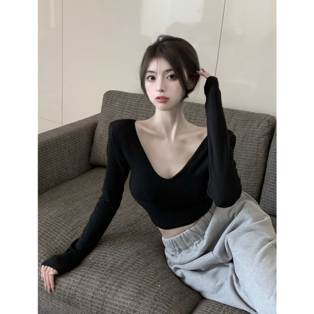 Áo Thun Croptop Tay Dài Cổ Tim_AT Clothing