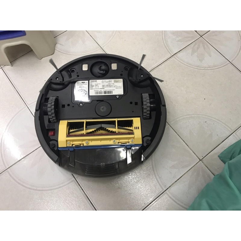 Robot hút bụi quét nhà thông minh toshiba rb100