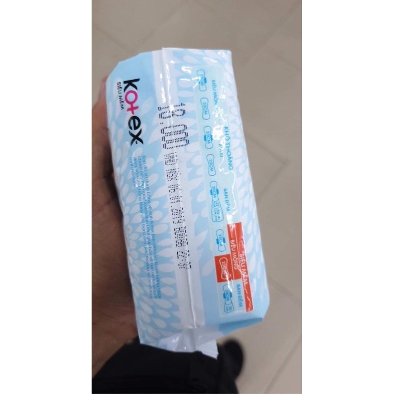 ( Không cánh) băng Vệ sinh kotex siêu mềm 23cm 8 miếng