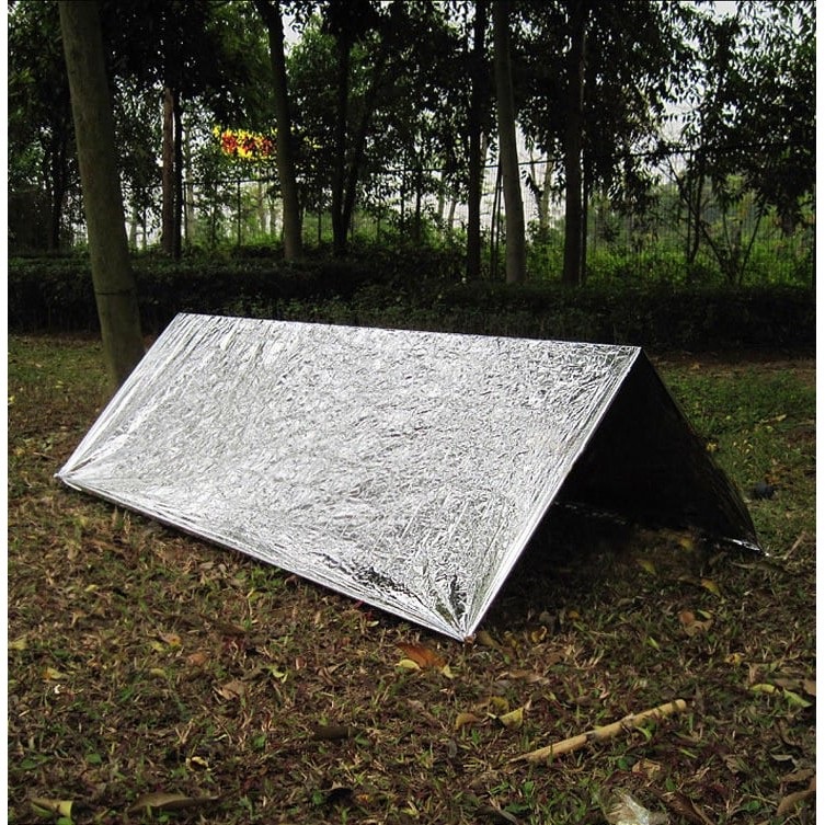 Chăn giữ nhiệt sinh tồn khẩn cấp 1m6 x 2m1, chống lạnh giữ ấm cơ thể siêu gọn nhẹ Emergency Blanket BB3312 - Billba Camp
